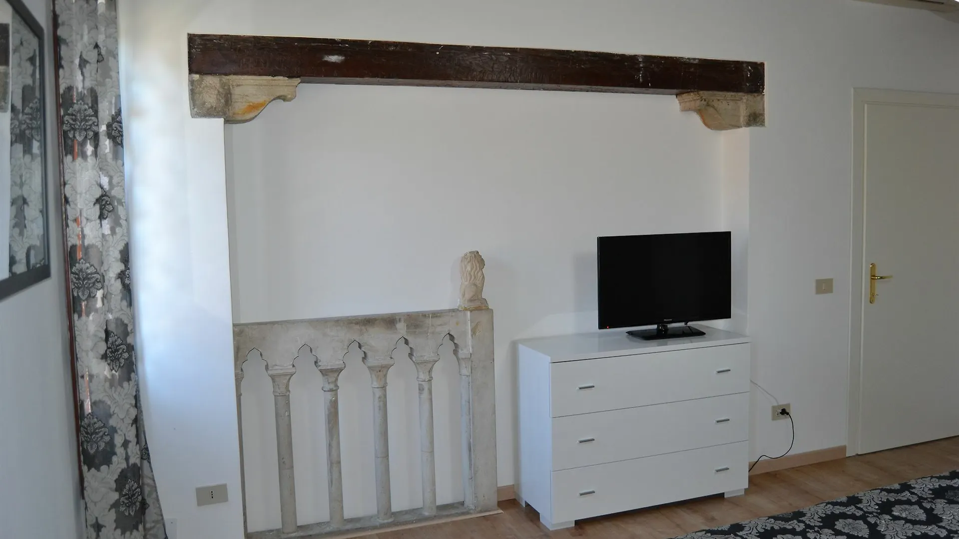 Suite In Venice Ai Carmini Apartment